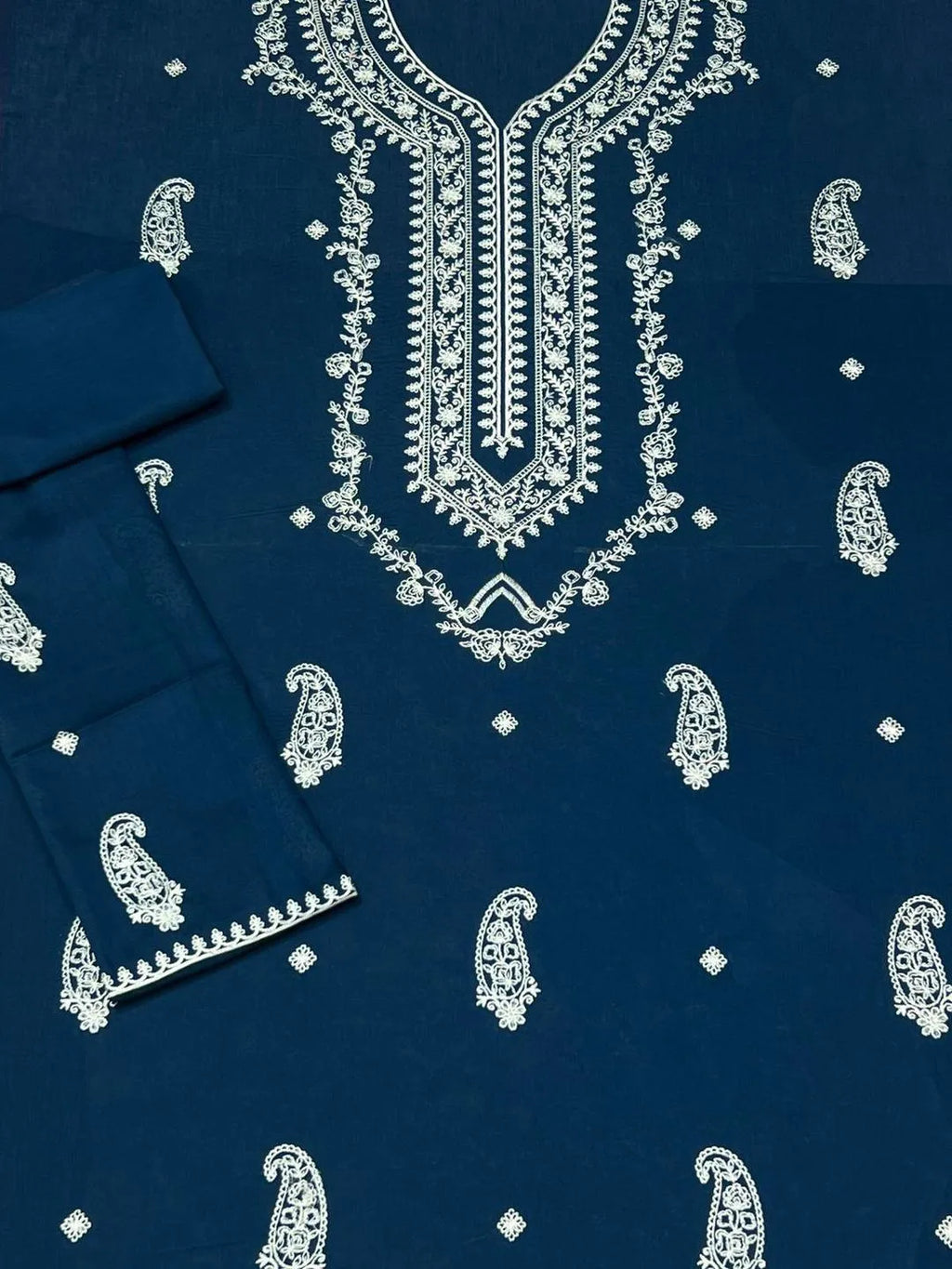 Blue Embroidered Lawn 2Pcs Women Suit